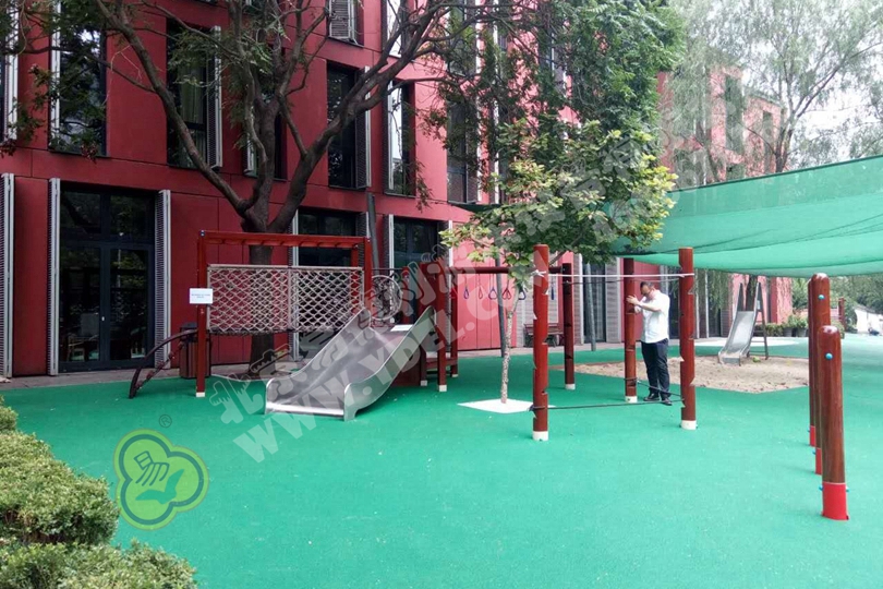 戶外不銹鋼滑梯設備定制三